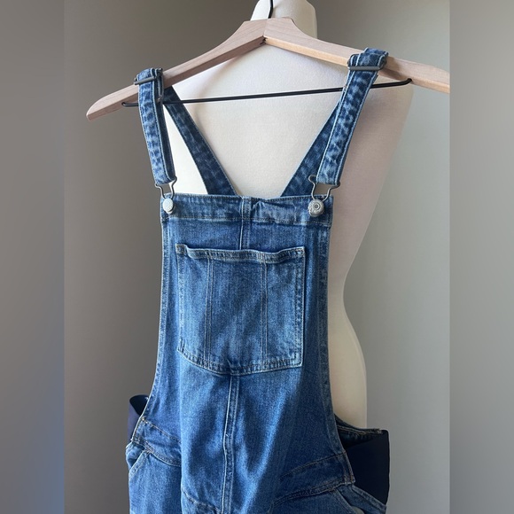 Women’s Maternity Old Navy Denim Blue Overalls Stretch Side Pockets Bib Size 6 - Picture 2 of 10